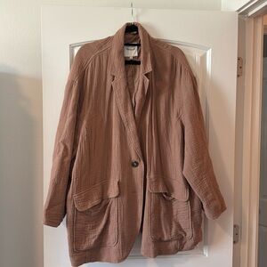 Madewell brown blazer.